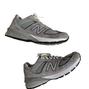 New Balance 990 Men's Gray and White Suede Sneakers